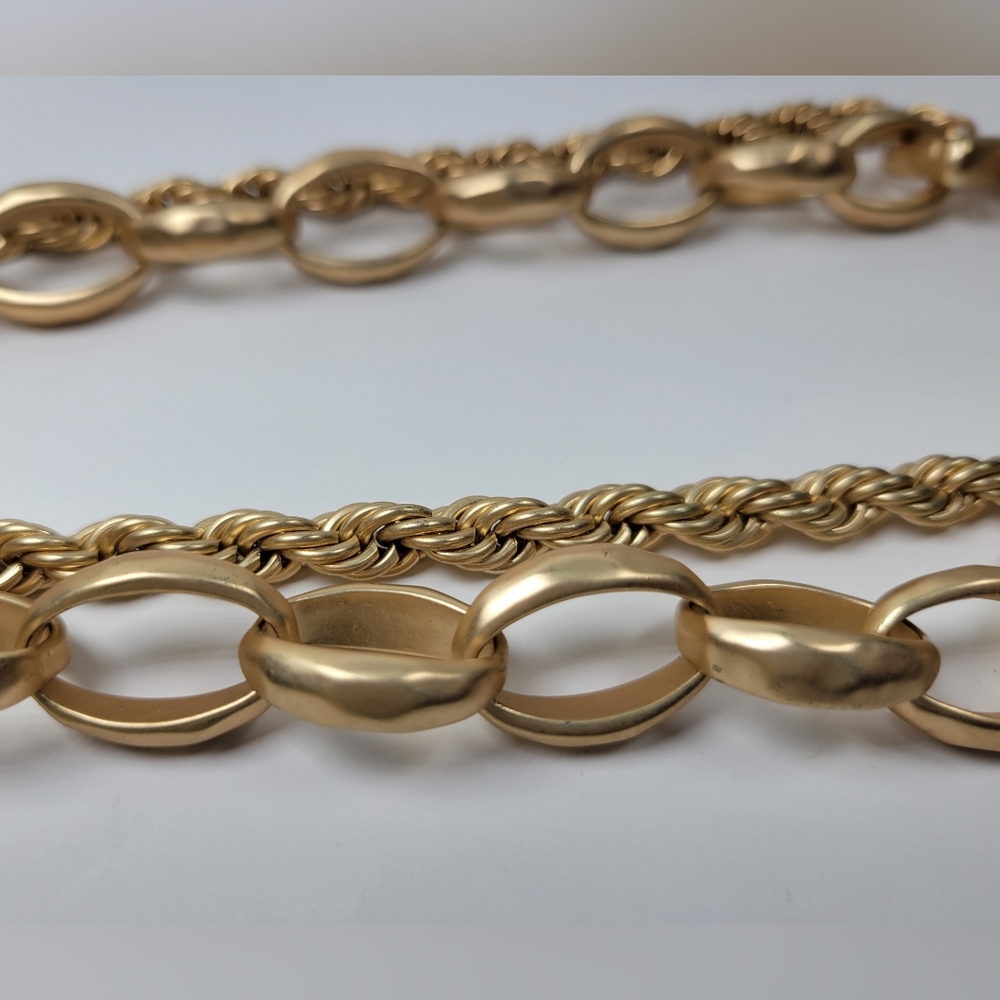 Neckless - Picture 6 of 9